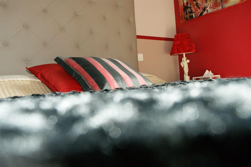 Chambre D'Hotes Domaine Le Castagne Ош Экстерьер фото